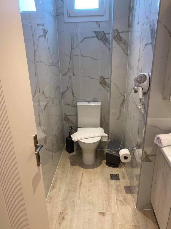 Theo and Irin's Houses - 14