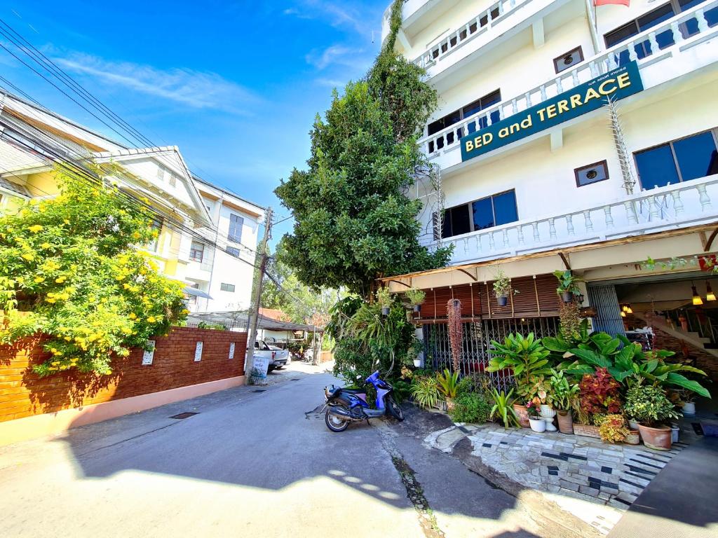Bed and Terrace Guesthouse Chiang Mai - Resim 43