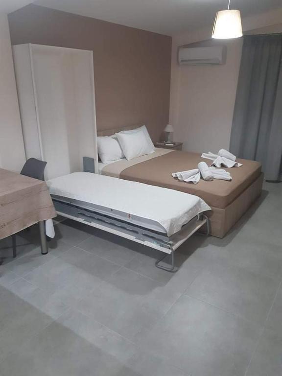 Theo and Irin's Houses - 19