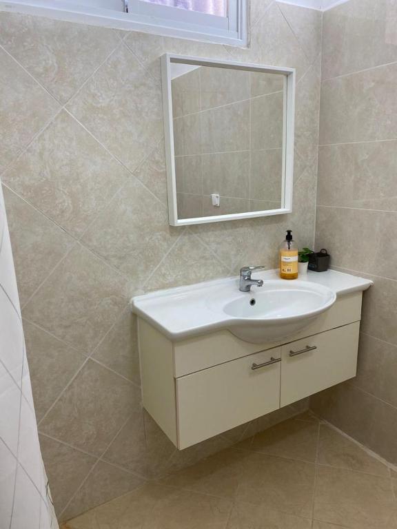 Koupelna v ubytování Hotel Rehovot