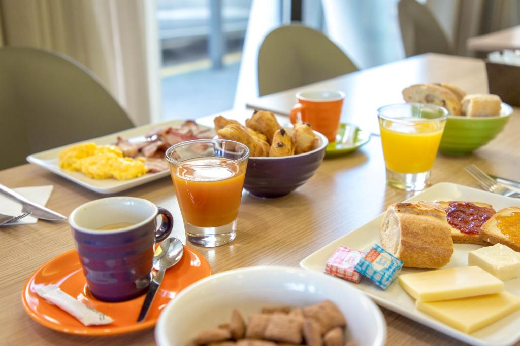 B&B HOTEL Marseille Centre La Timone - Resim 27