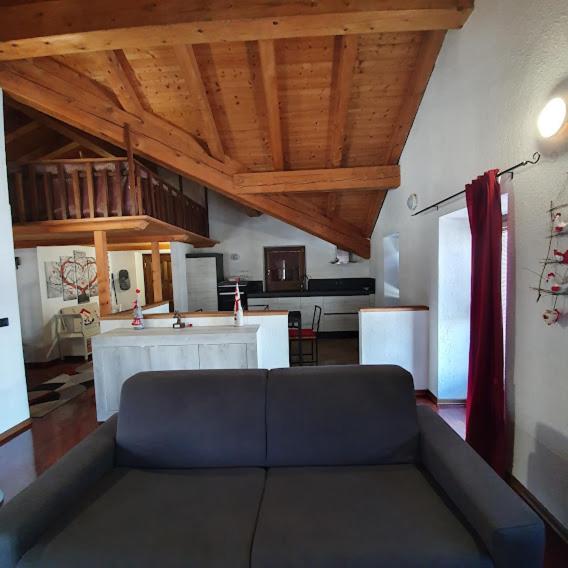 Kuchyň nebo kuchyňský kout v ubytování Agriturismo B&B Chèvres à Cheval