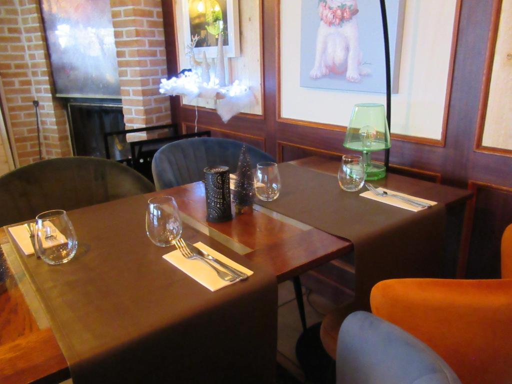 Restaurace v ubytování Hôtel Restaurant N 4