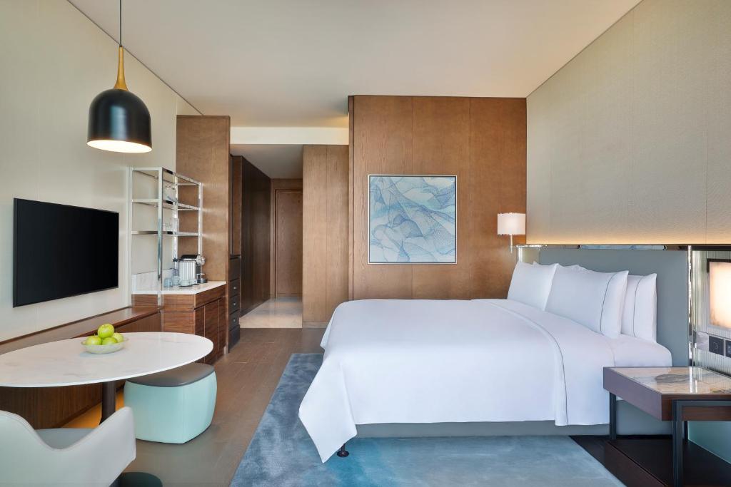 Shangri-La Jeddah - Superior City View King