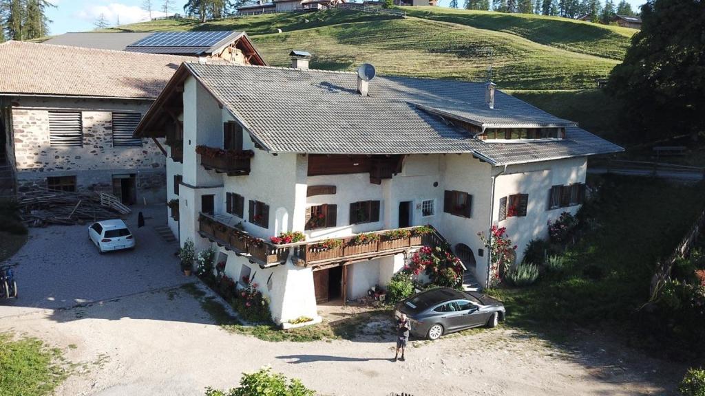 Budova, v ktorej sa farma nachádza