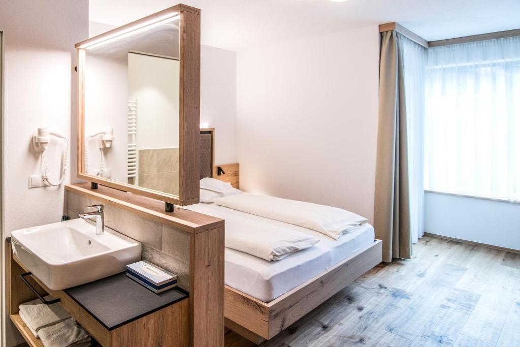Hotel Sterzinger Moos - Habitación Doble Estándar