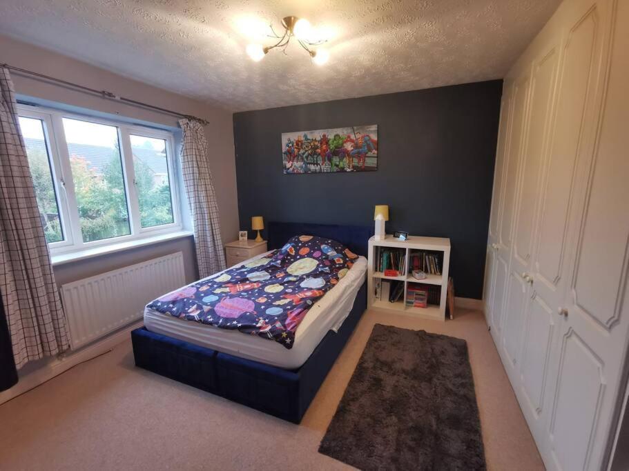 Quiet family home close to Leeds & Harrogate