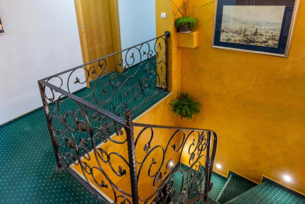 Posezení v ubytování Hotel Vamos Sarajevo, b&b
