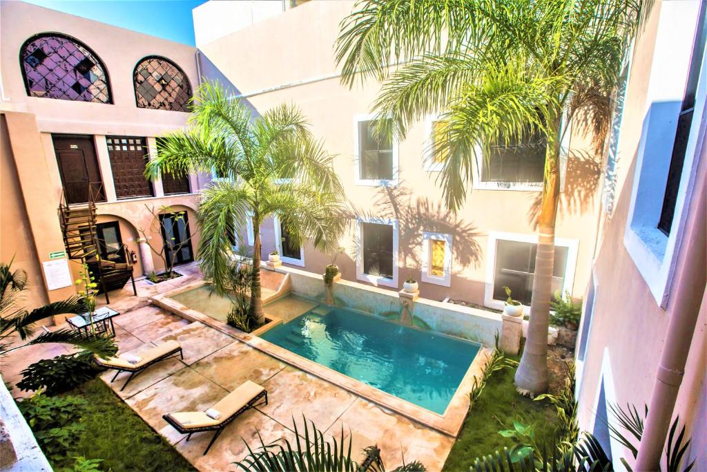 Bazén v ubytování Hotel Merida nebo v jeho okolí