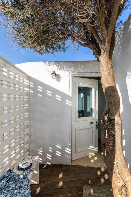 Fotografie z fotogalerie ubytování Meltemi apartment by opus v destinaci Agios Stefanos