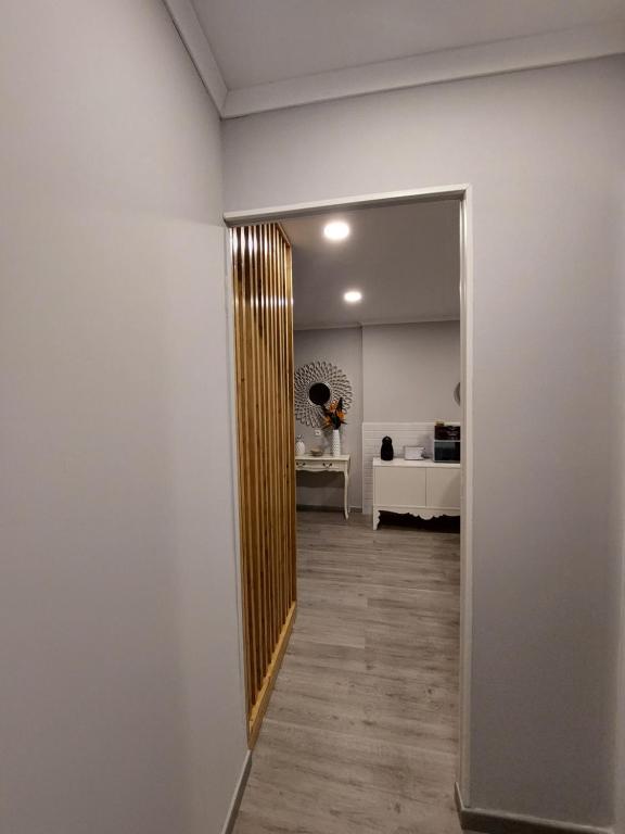 Pineapple Studio - 18