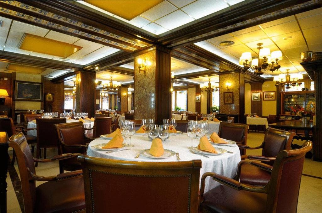 Restaurace v ubytování Hotel II Virrey