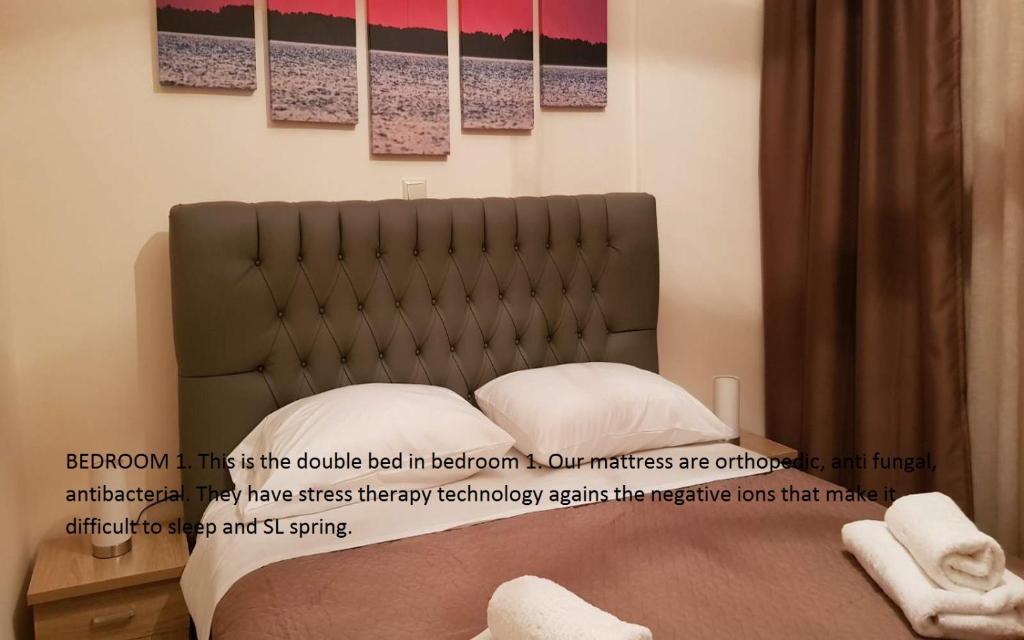 Postel nebo postele na pokoji v ubytování Nea peramos apartment Up to 8 person