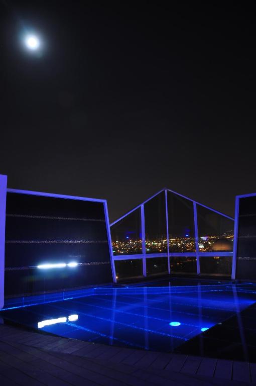 Bazén v ubytování Hotel Real Alameda de Queretaro nebo v jeho okolí