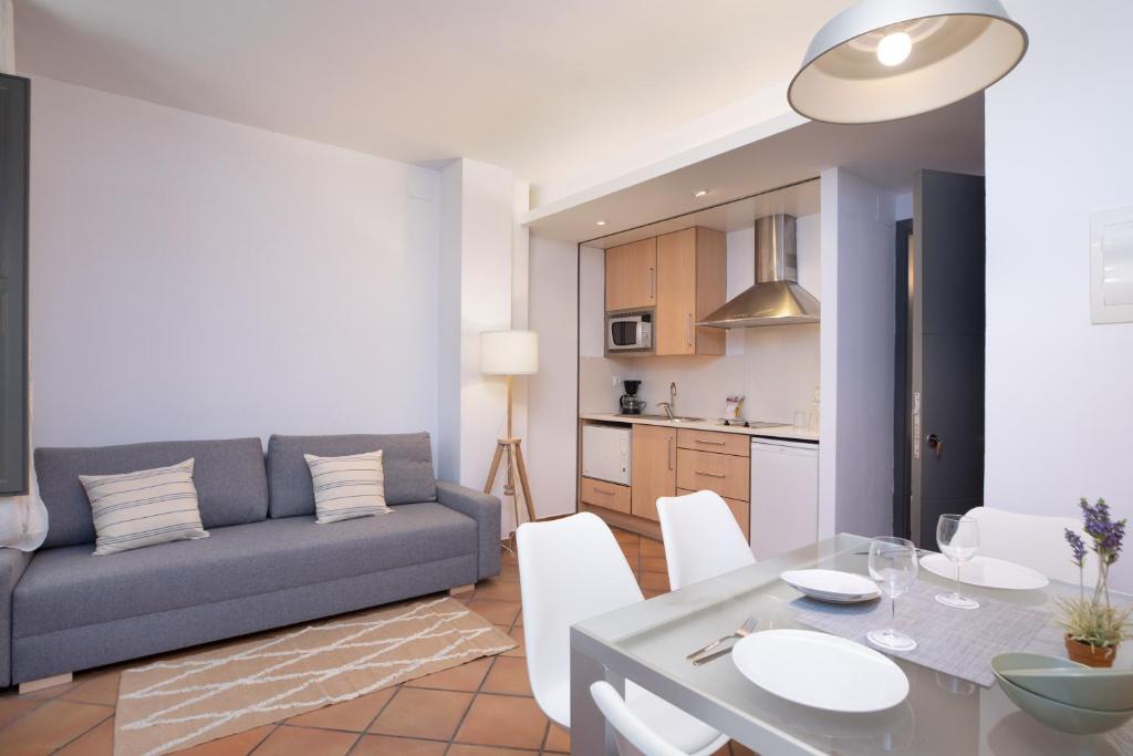 Flateli Ballesteries 26 A - One-Bedroom Apartment