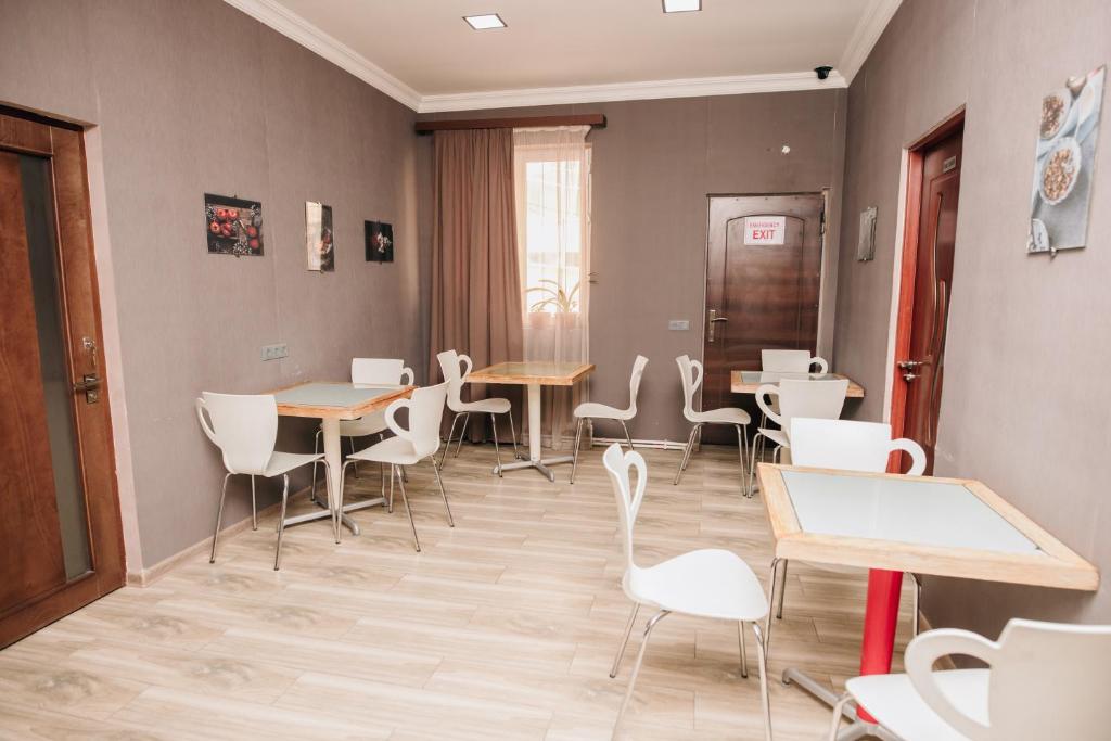 Posezení v ubytování Nuryan Hotel Yerevan