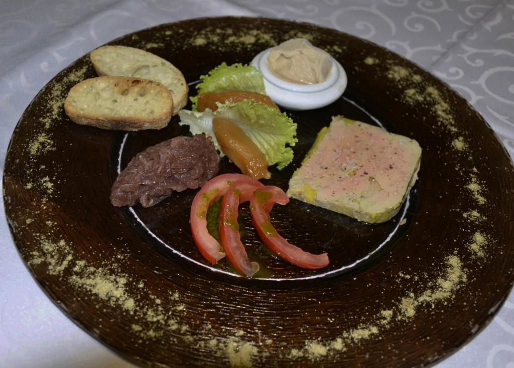 Jídlo v hotelu nebo okolí