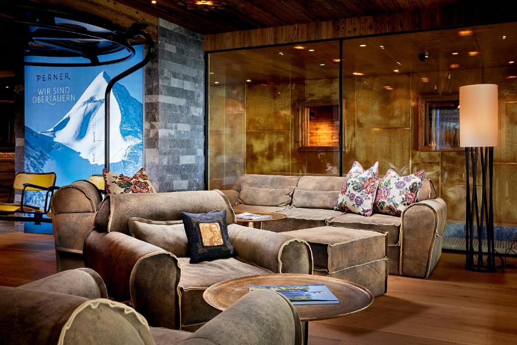 Posezení v ubytování Alpenhotel Perner