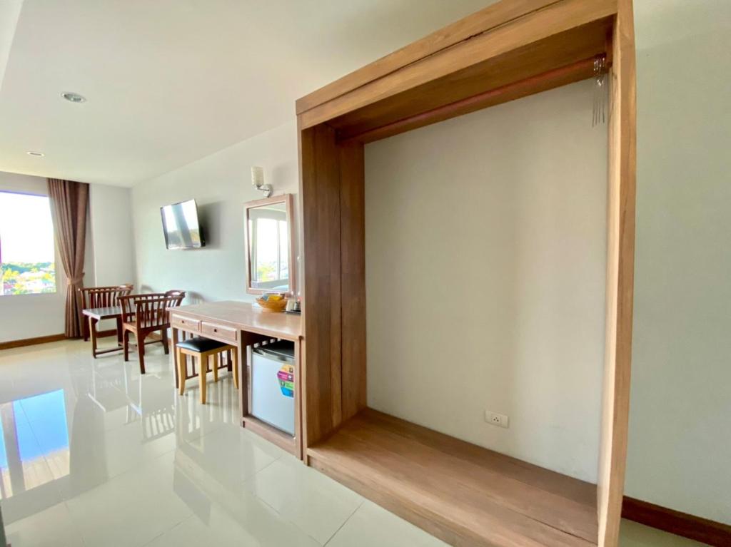 At Ruam Chok Hotel - Resim 33