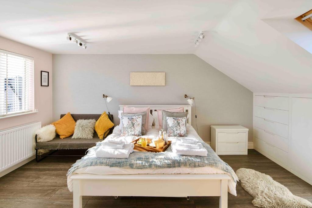 Postel nebo postele na pokoji v ubytování Sea Retreats, Whitley Bay, Sleeps 9