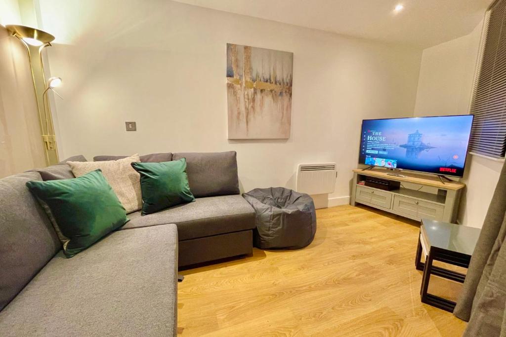 GuestReady - Sleek Stylish City Centre Apartment Sleep 6