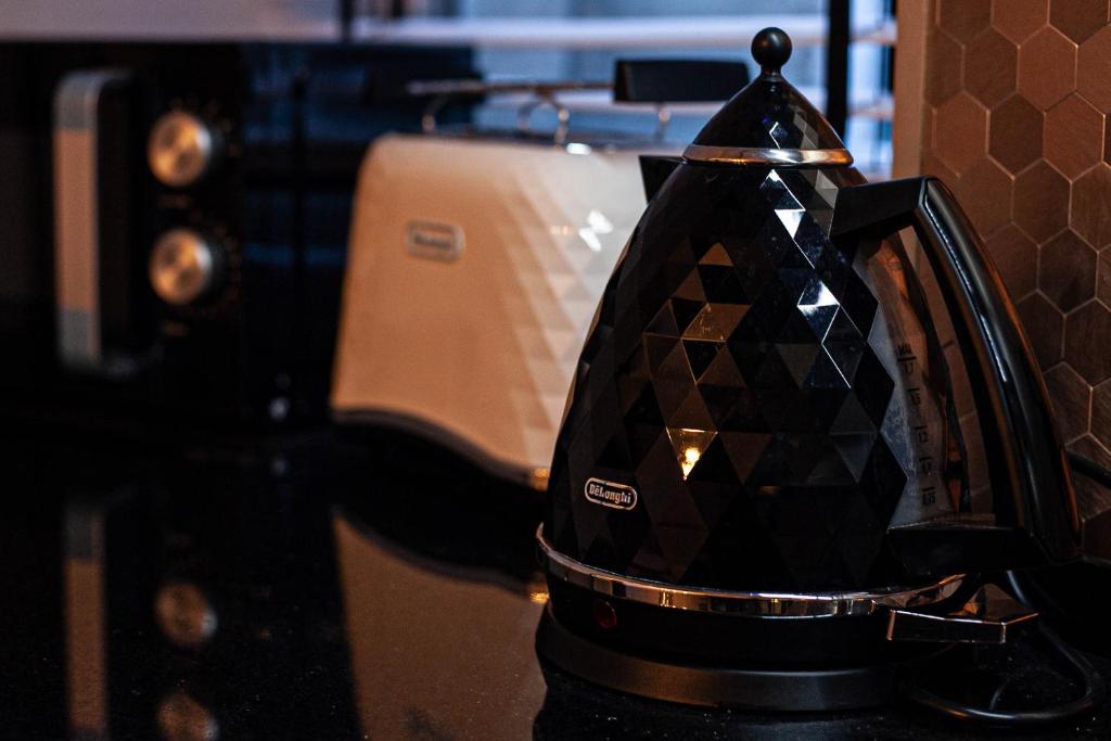 Euro Boho Loft Apartment - 18