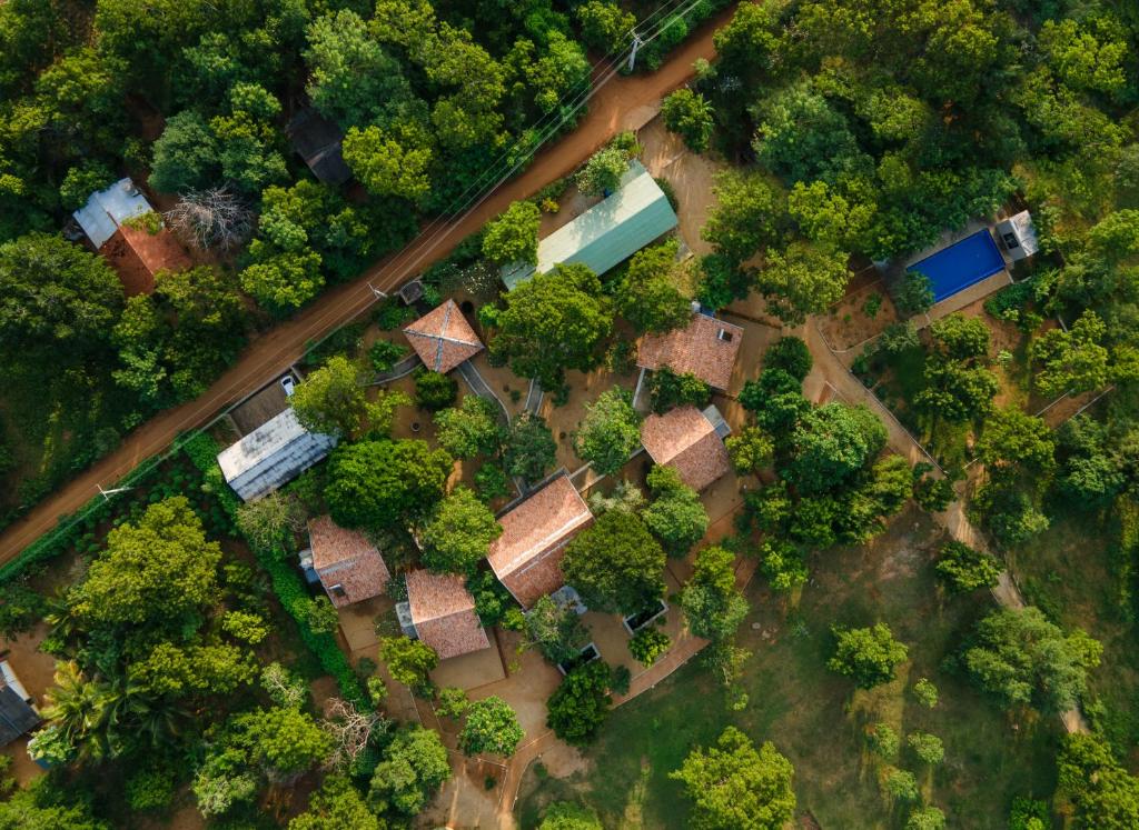 Letecký snímek ubytování Koragaha Lodge - Yala