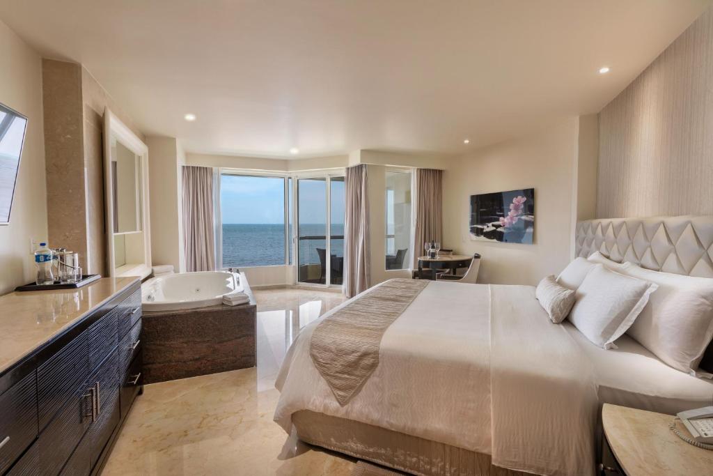 Beachfront · Private Beach Moon Palace Nizuc - All Inclusive - Superior Deluxe Front De Mer - Enfants Et Adolescents Gratuits