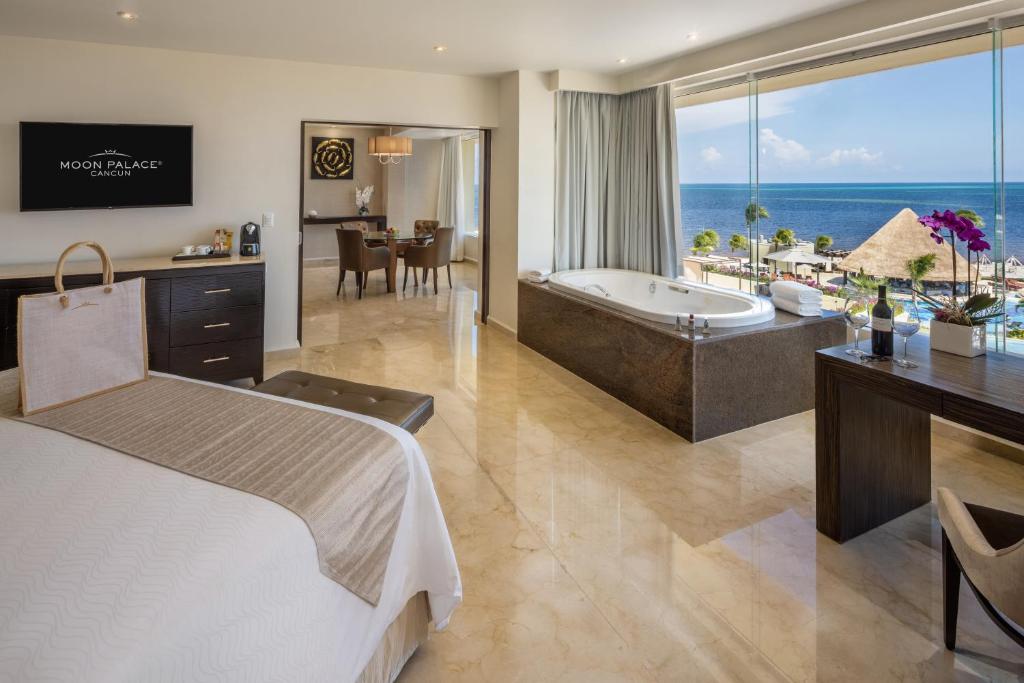 Beachfront · Private Beach Moon Palace Nizuc - All Inclusive - Suite Supérieure Gouverneur Vue Océan - Lit King Size
