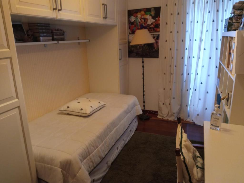Ένα ή περισσότερα κρεβάτια σε δωμάτιο στο OLI VITA Viveiro HOLIDAY APARTMENT 7 PEOPLE