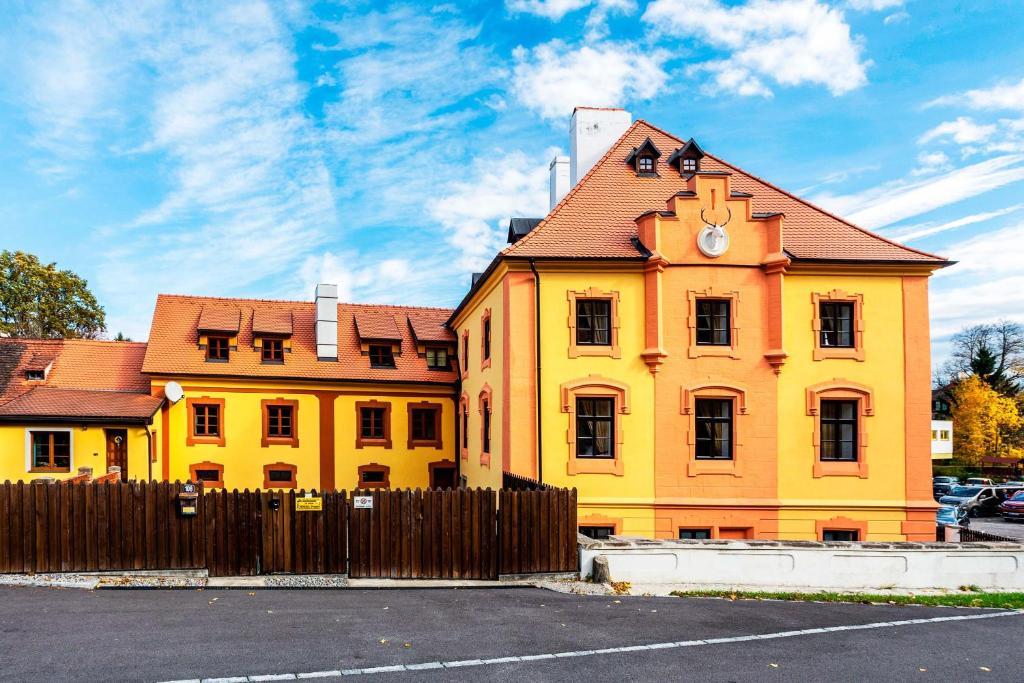 Budova, kde se hotel nachází