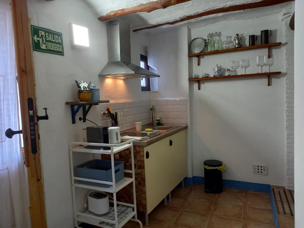 Una cocina o zona de cocina en Casa Rural La Rocha