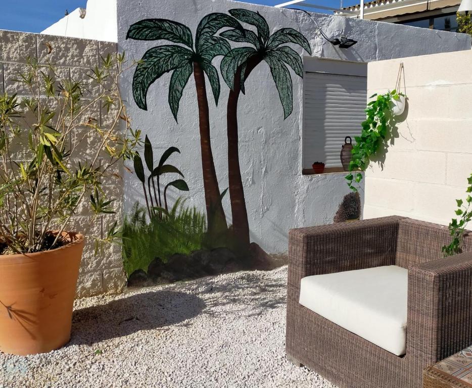 A garden outside Casa Fleur Casco Antiguo Altea con Piscina privada y Jardin