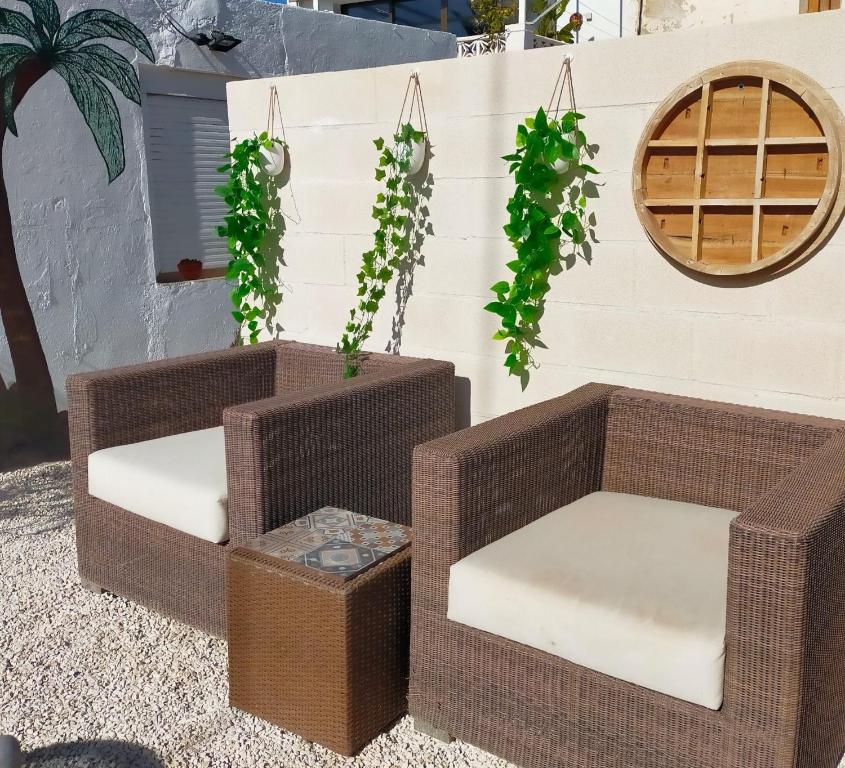 A seating area at Casa Fleur Casco Antiguo Altea con Piscina privada y Jardin