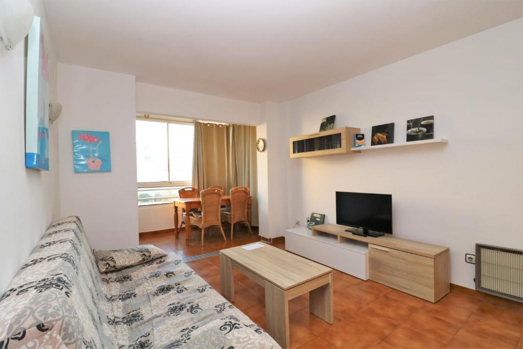 Kép Gran Pavois 2- Piso vista al mar, 1era linea szállásáról Rosesben a galériában