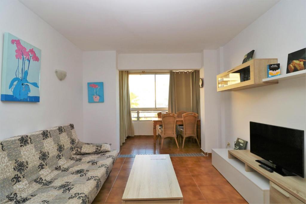 Kép Gran Pavois 2- Piso vista al mar, 1era linea szállásáról Rosesben a galériában