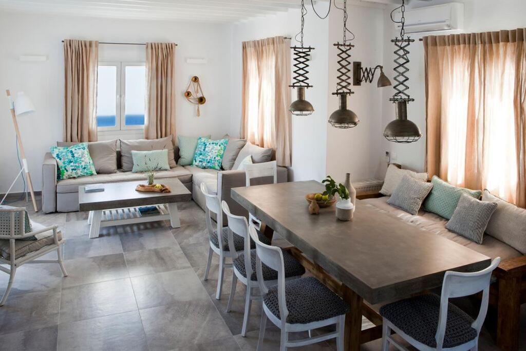 Posezení v ubytování Amperian Mykonos Suites & Villas