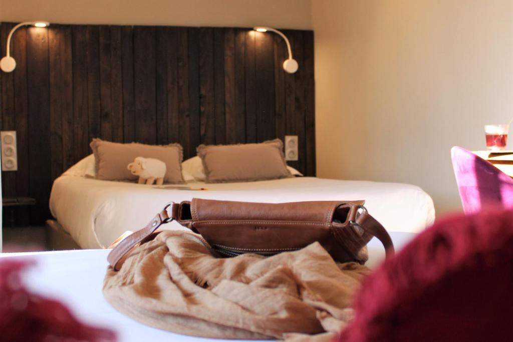 LOGIS Hôtel St Sylvestre - Superior Suite