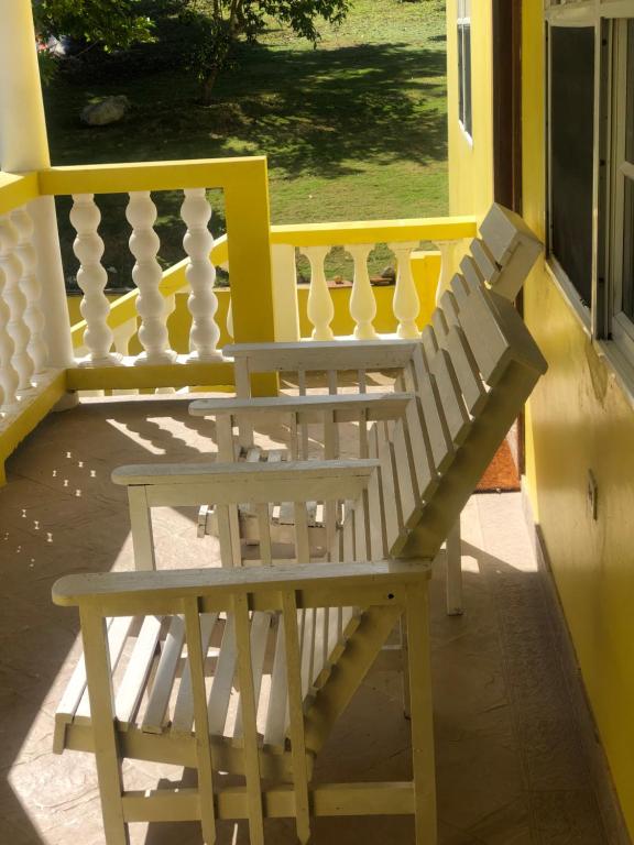 Balkón nebo terasa v ubytování Pura Vida Jamaica