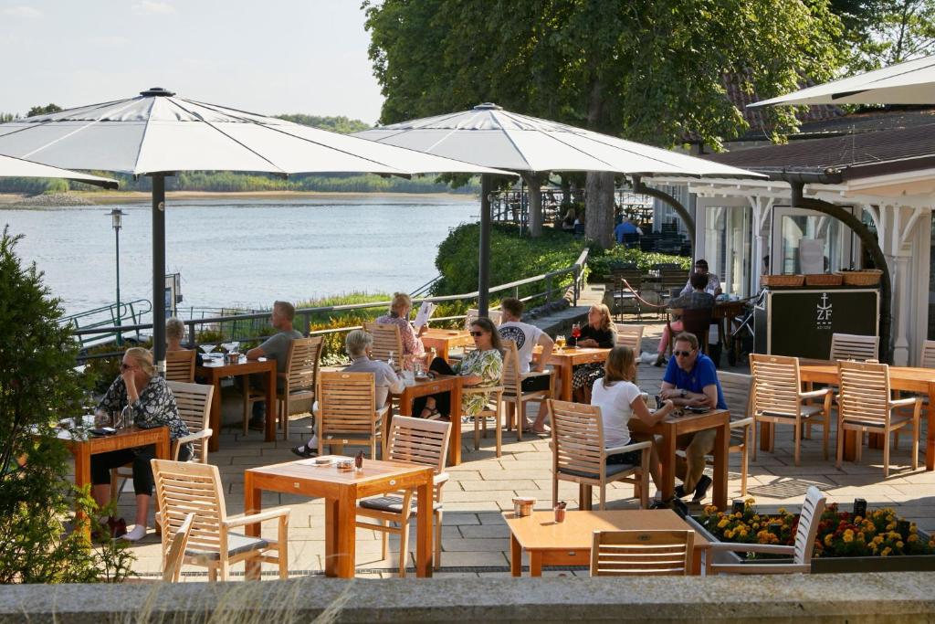 Zollenspieker Fährhaus - Resim 21