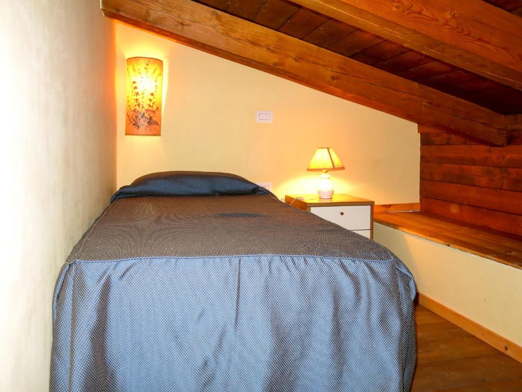 A bed or beds in a room at Apartment Villa Elster-1 by Interhome
