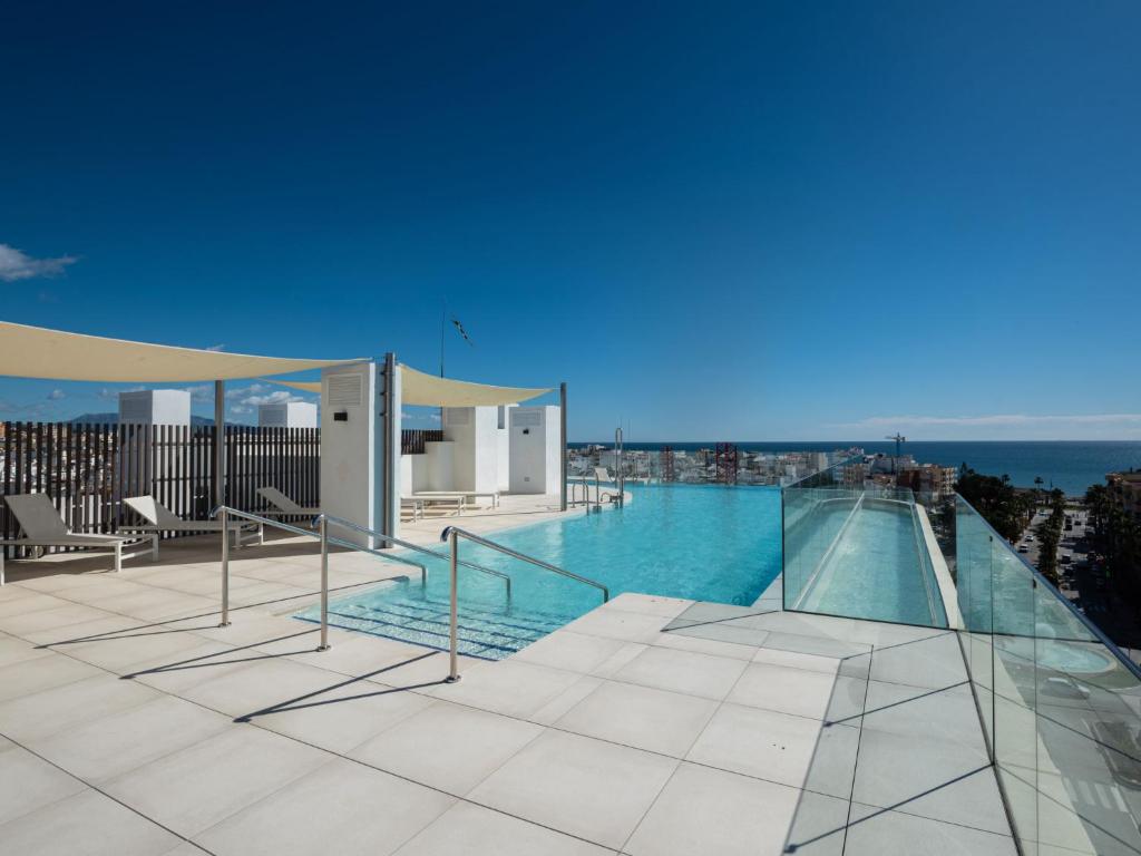Bazén v ubytovaní Apartment Estepona Roof Top View 4 by Interhome alebo v jeho blízkosti
