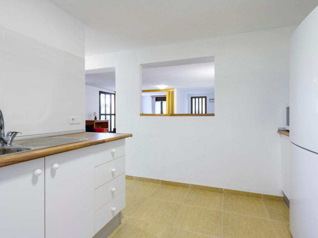 Kuchyňa alebo kuchynka v ubytovaní Apartment El Refugio II by Interhome