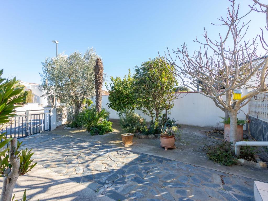 Fotografie z fotogalerie ubytování Holiday Home Erbanozi by Interhome v destinaci Empuriabrava