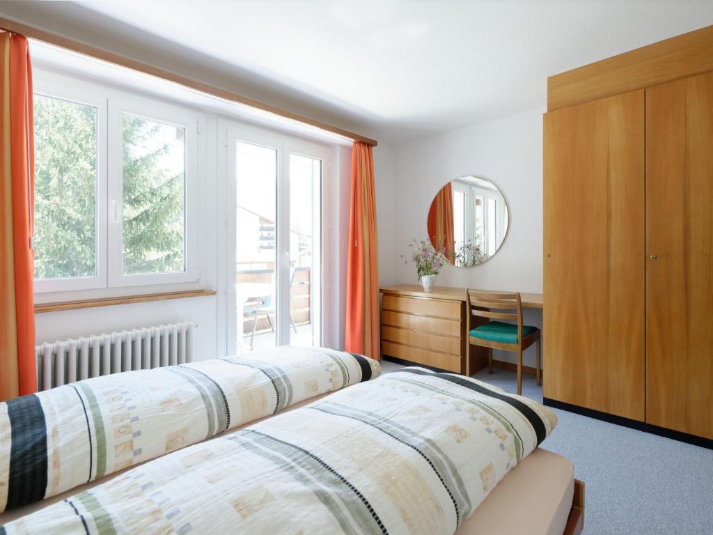 Postel nebo postele na pokoji v ubytování Apartment Hubertus-2 by Interhome