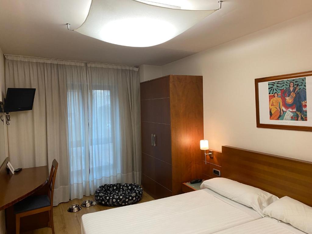 Duerming Longoria Plaza Hotel, Oviedo – Updated 2023 Prices