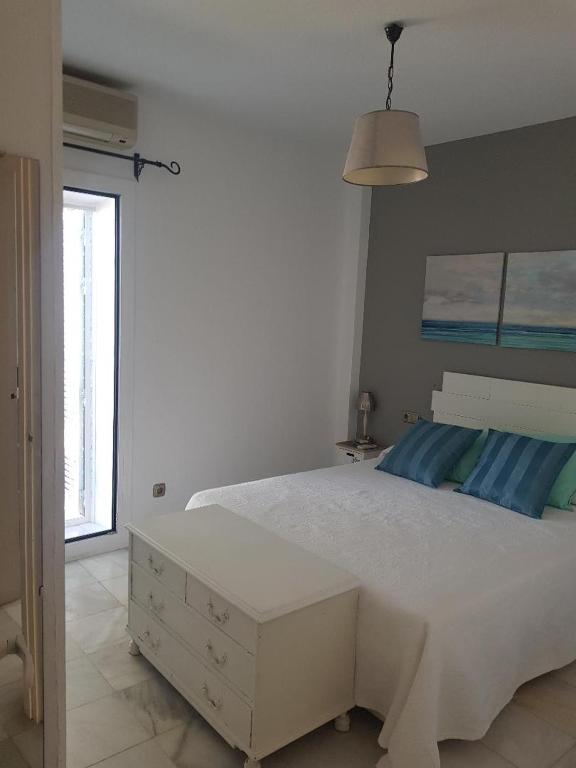 Postel nebo postele na pokoji v ubytování Casa el Jardin de Indalo - Mojacar Playa