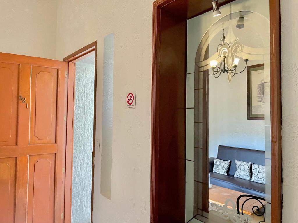 Postel nebo postele na pokoji v ubytování Hotel Frances