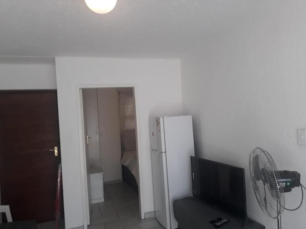 The Apartment On Katherine Street In Central Sandton - Two-Bedroom Apartment