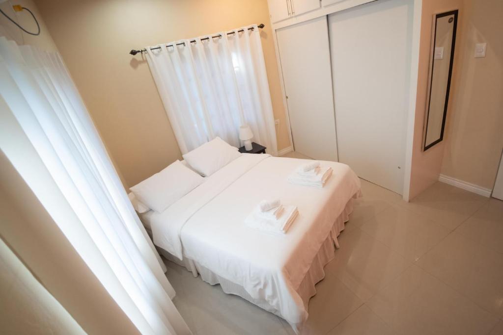 Gallery image of Stacys Place #2 2 Bedroom Apartment in Port-of-Spain